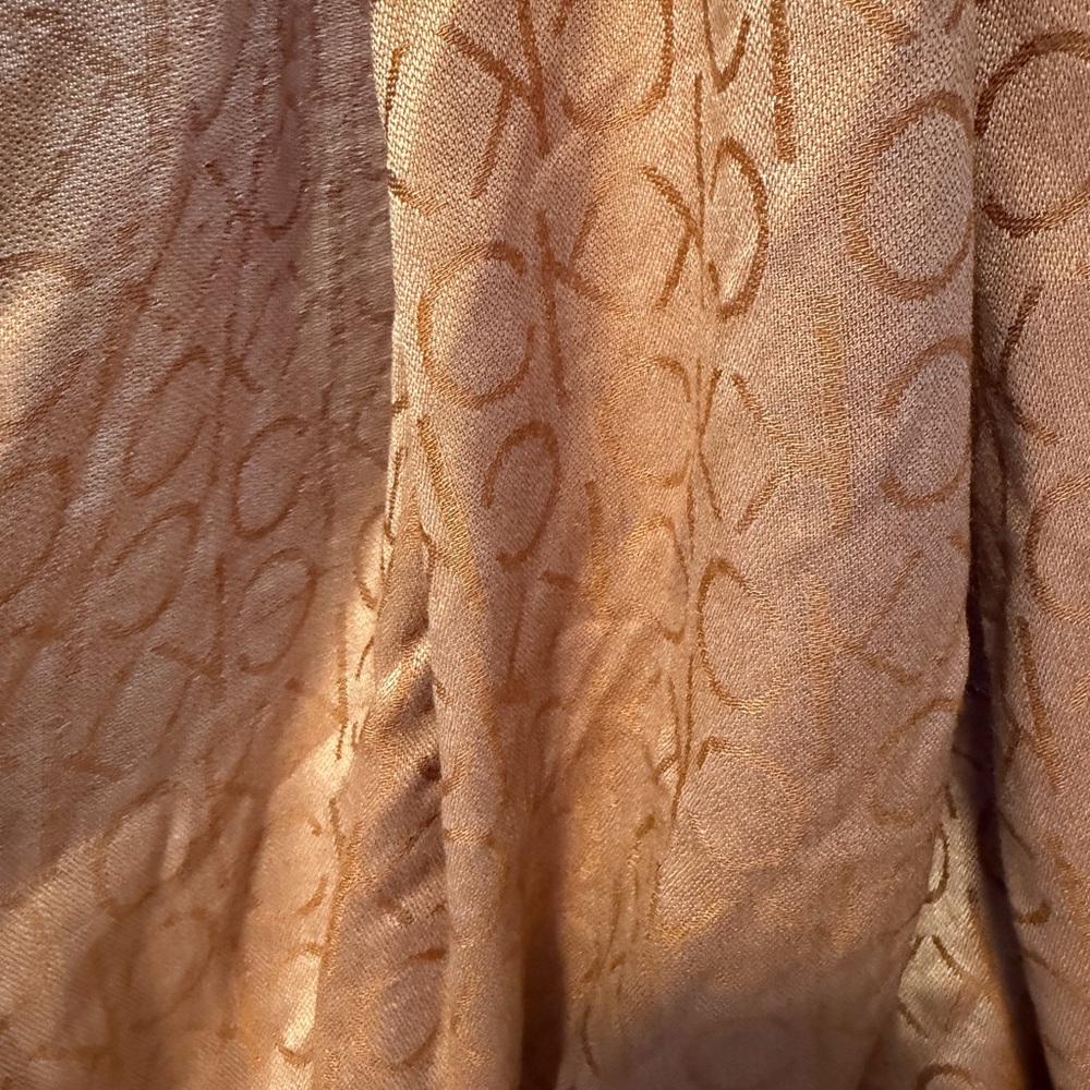 NWT Calvin Klein Tan Patterned Scarf - Picture 2 of 5
